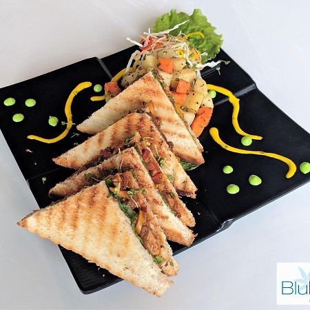 Blu Petal - A Business Hotel Bangalore Extérieur photo