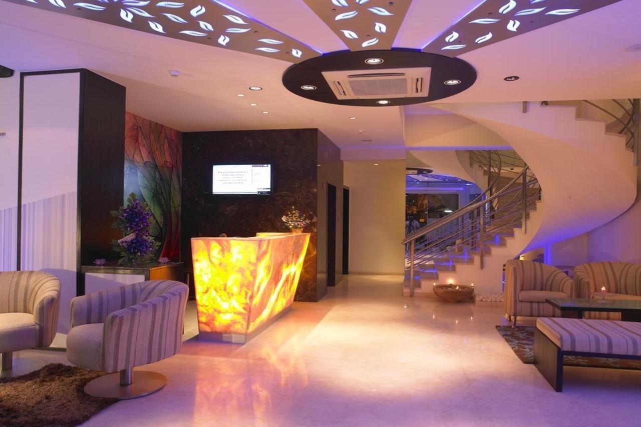 Blu Petal - A Business Hotel Bangalore Extérieur photo