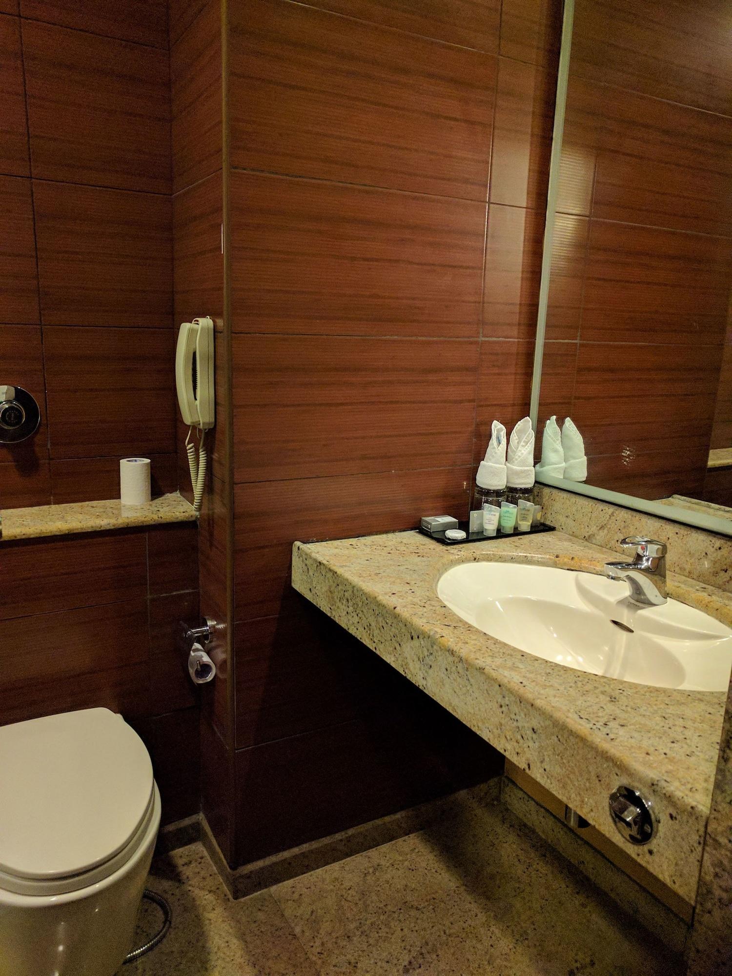 Blu Petal - A Business Hotel Bangalore Extérieur photo