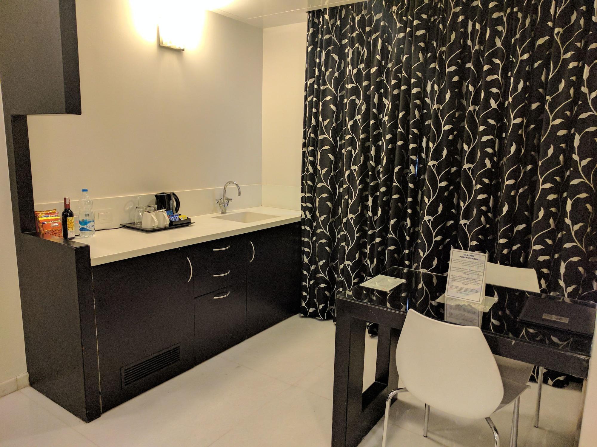 Blu Petal - A Business Hotel Bangalore Extérieur photo