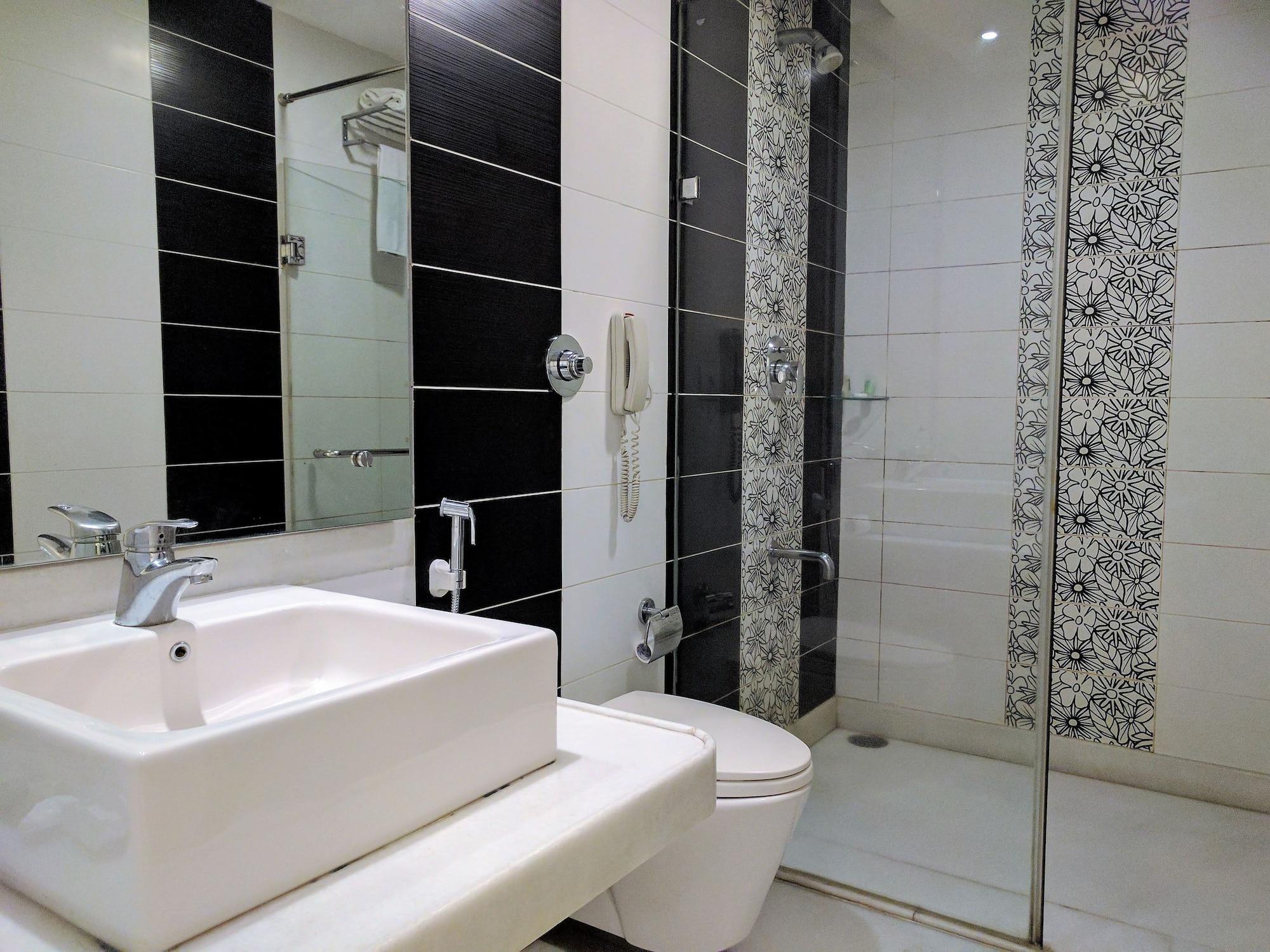 Blu Petal - A Business Hotel Bangalore Extérieur photo