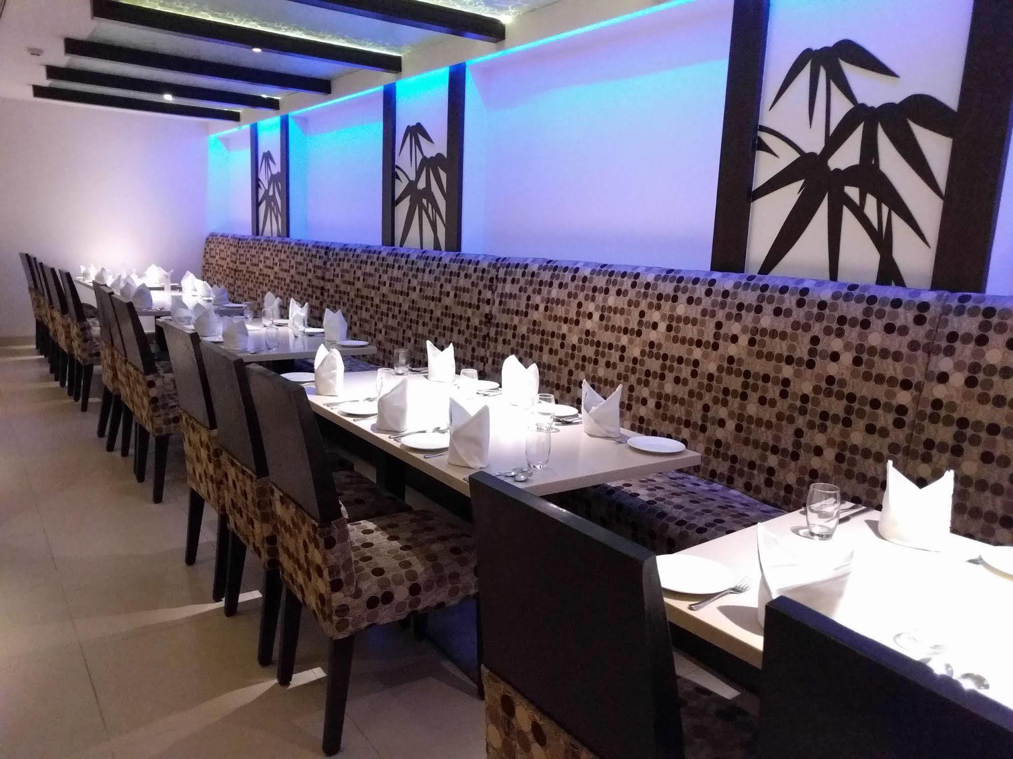Blu Petal - A Business Hotel Bangalore Extérieur photo